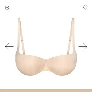 SKIMS Cream Bra